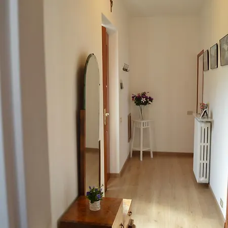 Betty's House Appartamento Mandello del Lario