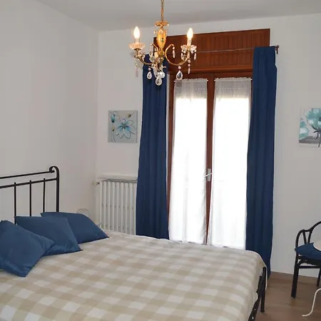 Betty's House Апартаменты