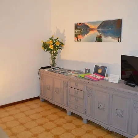 Betty's House Appartement Mandello del Lario