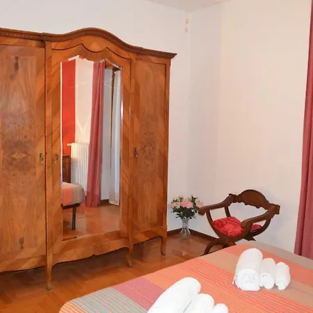 Betty's House Appartamento *