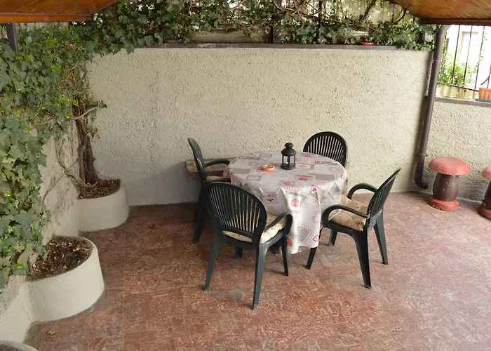 Apartment Betty's House Mandello del Lario